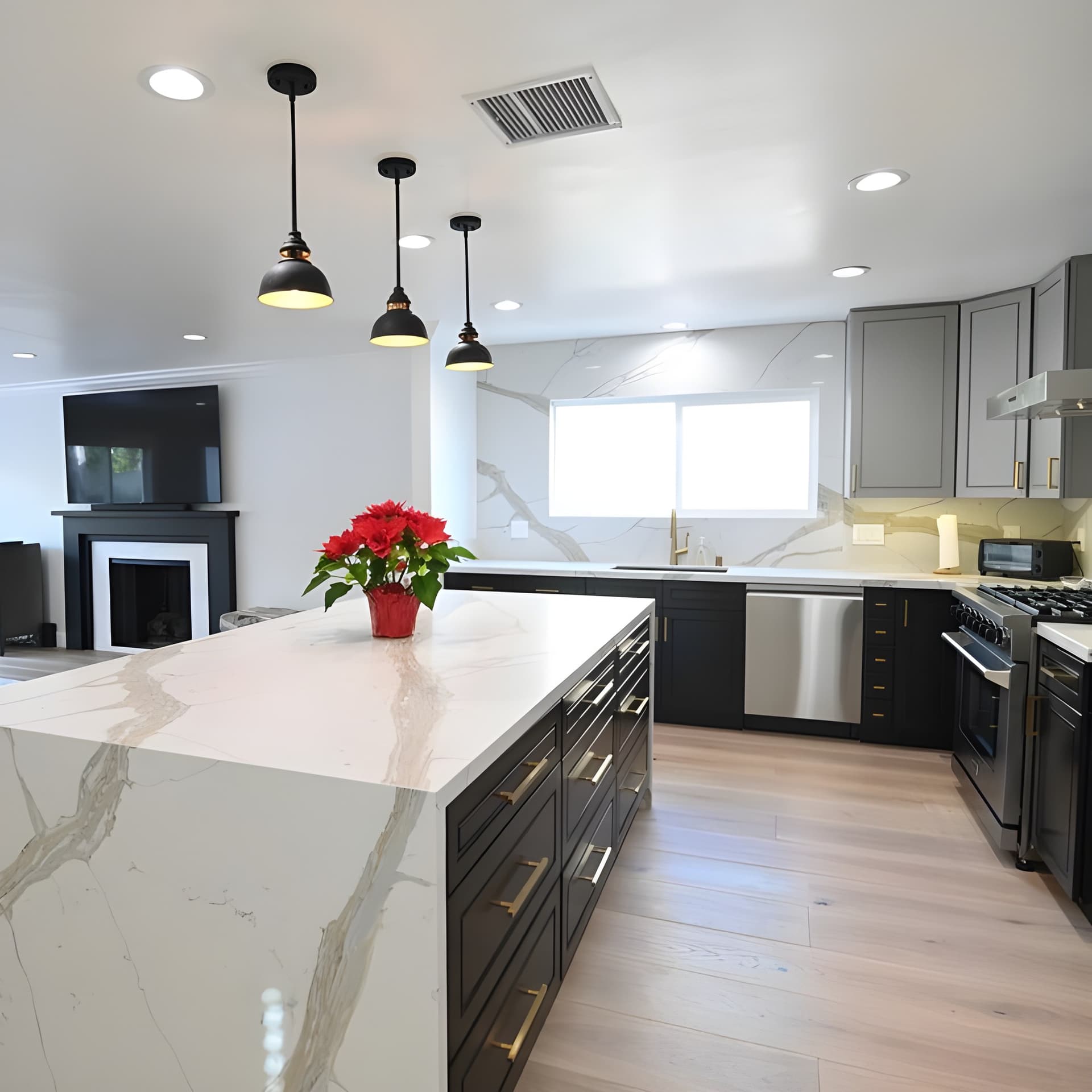 Bold contrast. Clean lines. Pure kitchen impact.