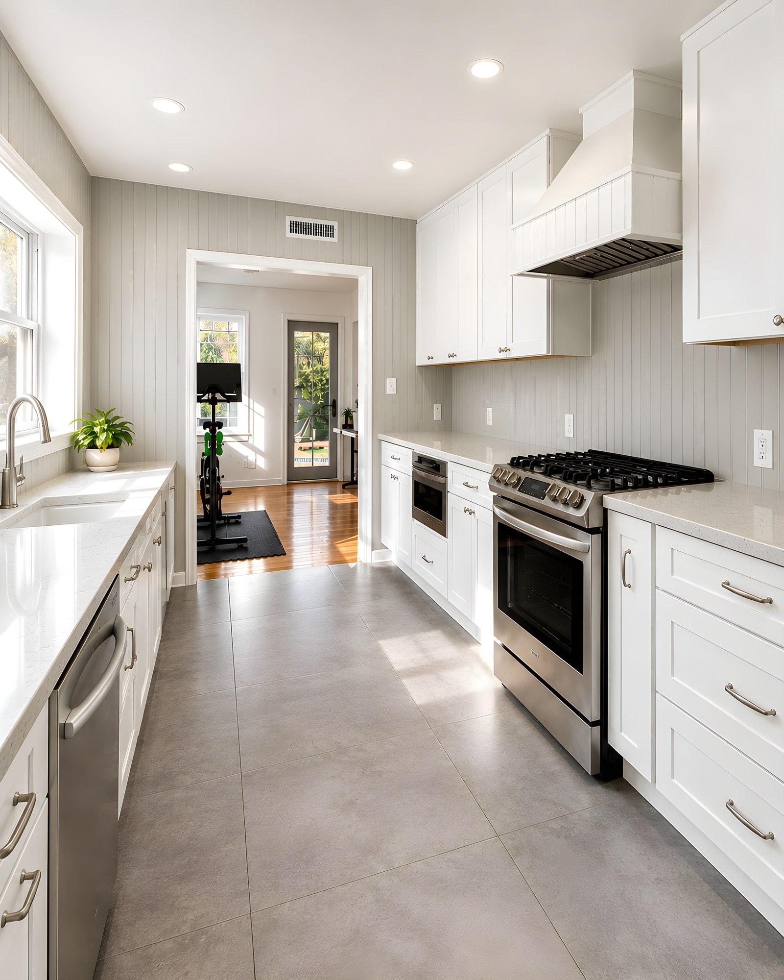 This kitchen proves restraint can still make a statement — photo 1