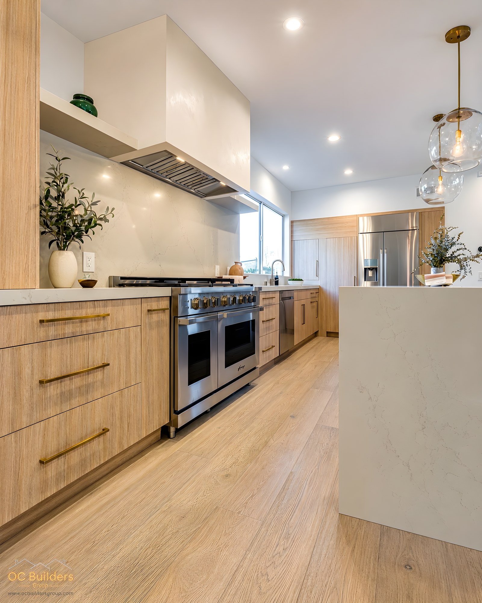 This kitchen balances softness and precision in all the right places — photo 1