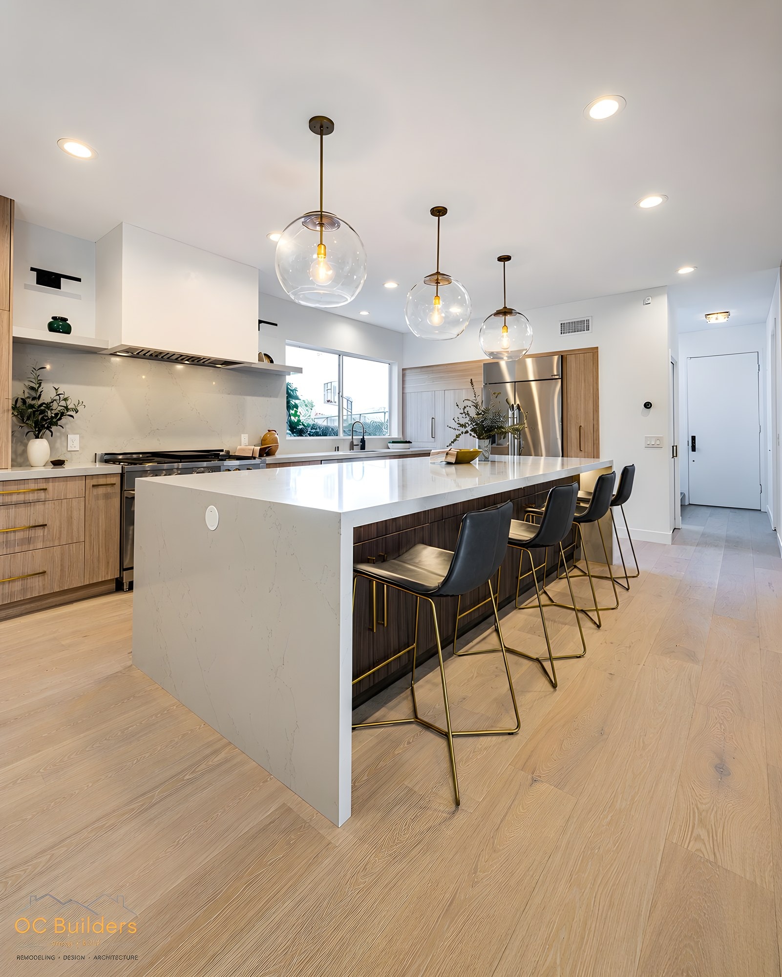 This kitchen balances softness and precision in all the right places — photo 3