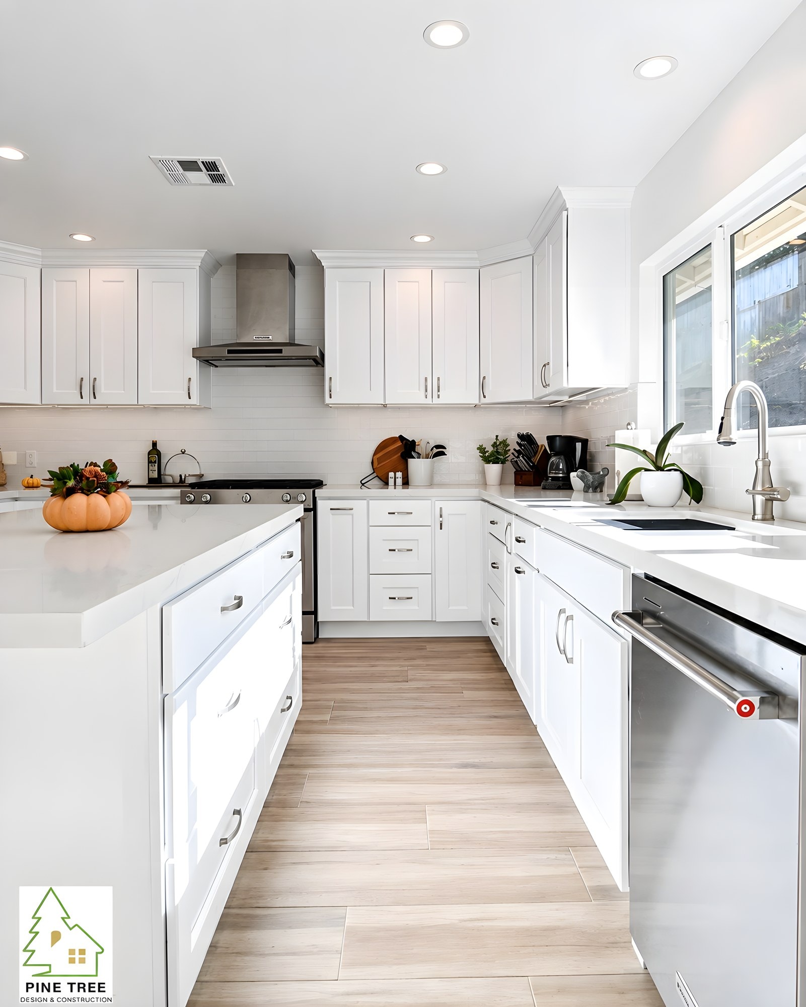 This kitchen proves brightness can still feel elevated — photo 1