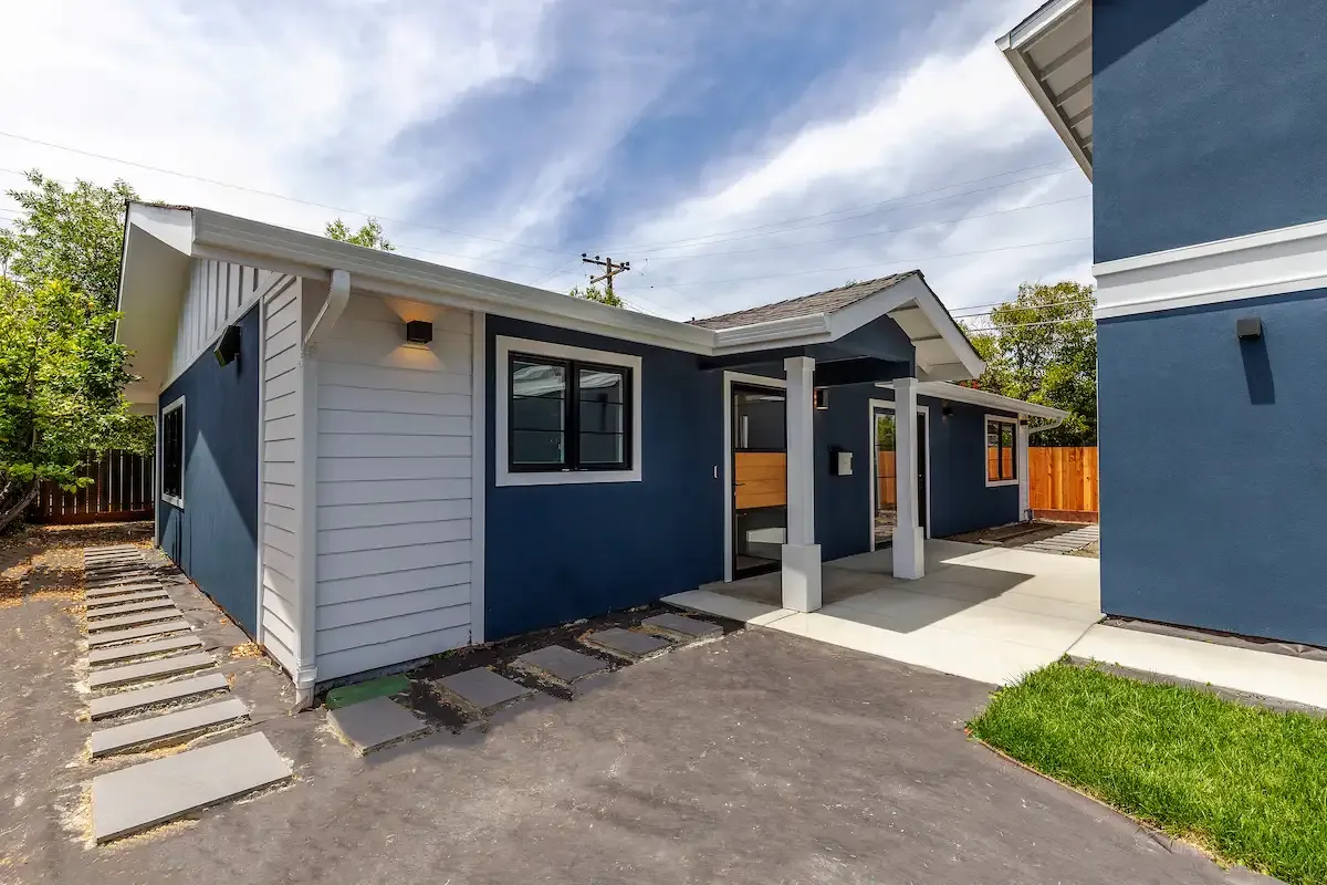 Exterior and entry porch, ADU project, San Mateo